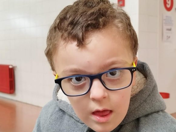 La lección de vida de Diego, un niño de 5 años con una enfermedad neurológica rara